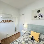 Rambl Oda ve Kahvaltı Barselona